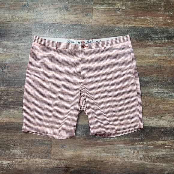 TOMMY BAHAMA CHECKERED SHORTS SIZE 42 - Picture 1 of 6